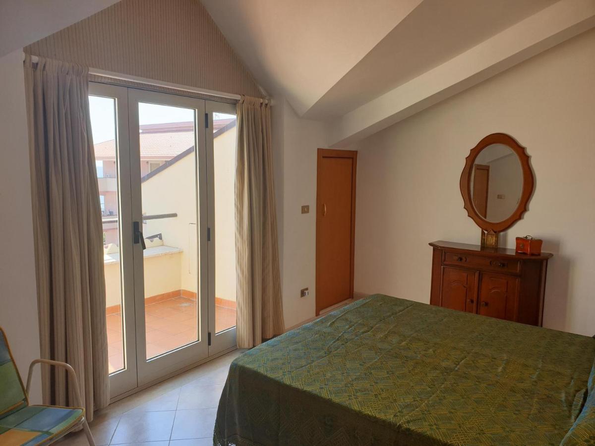 Casa Vacanze Umberto I Бова Марина Екстериор снимка