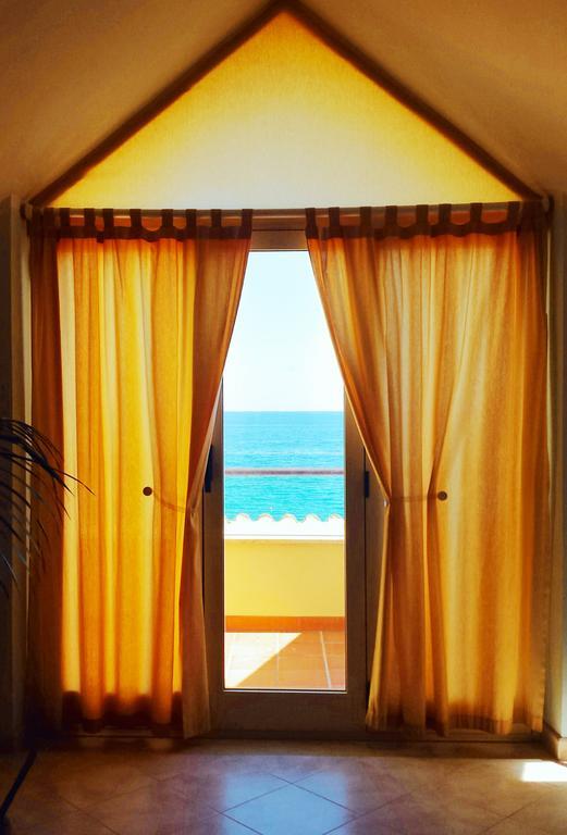Casa Vacanze Umberto I Бова Марина Екстериор снимка